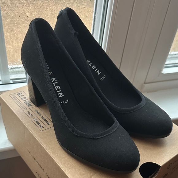 Anne Klein Shoes - Anne Klein Black Heeled Pumps iflex